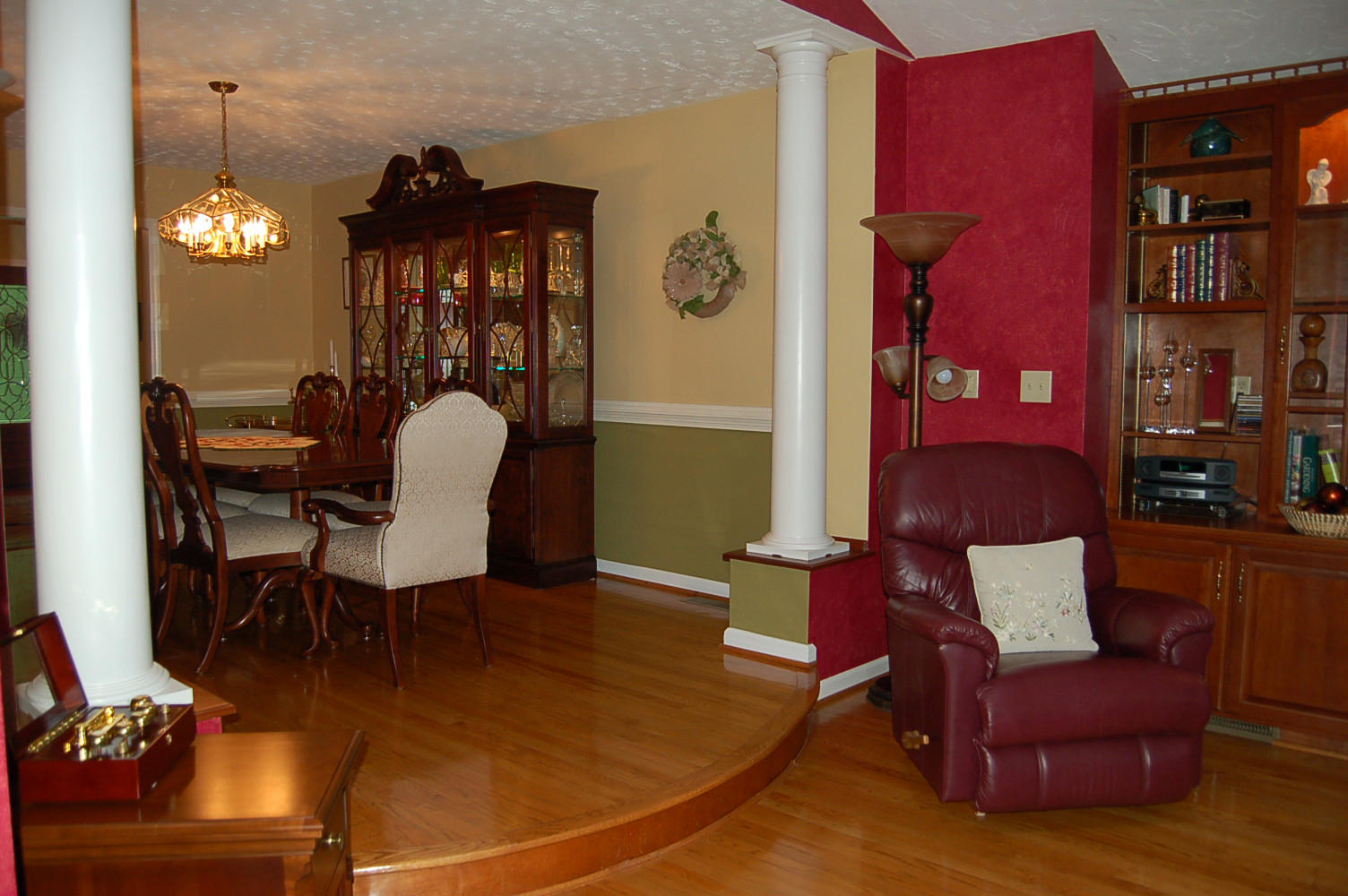 384 Pin Oak Drive Blue Ridge, VA 24064 - Photo 14 of 57 a view of a livingroom with furniture and window