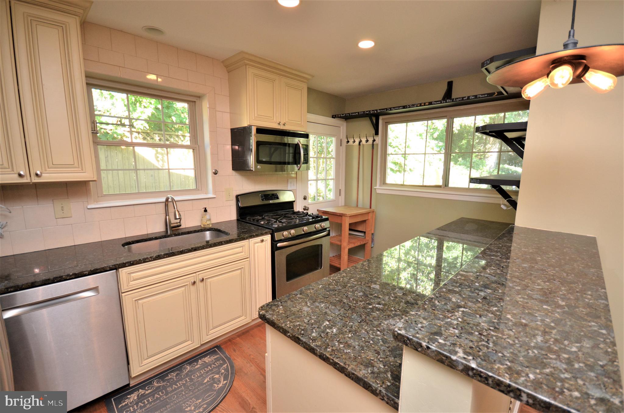 8817 Walnut Hill Road Chevy Chase, MD 20815 - Photo 6 of 30