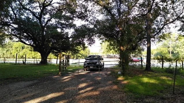 $3,300,000 | 13410 Cullen Boulevard, Houston, TX 77047