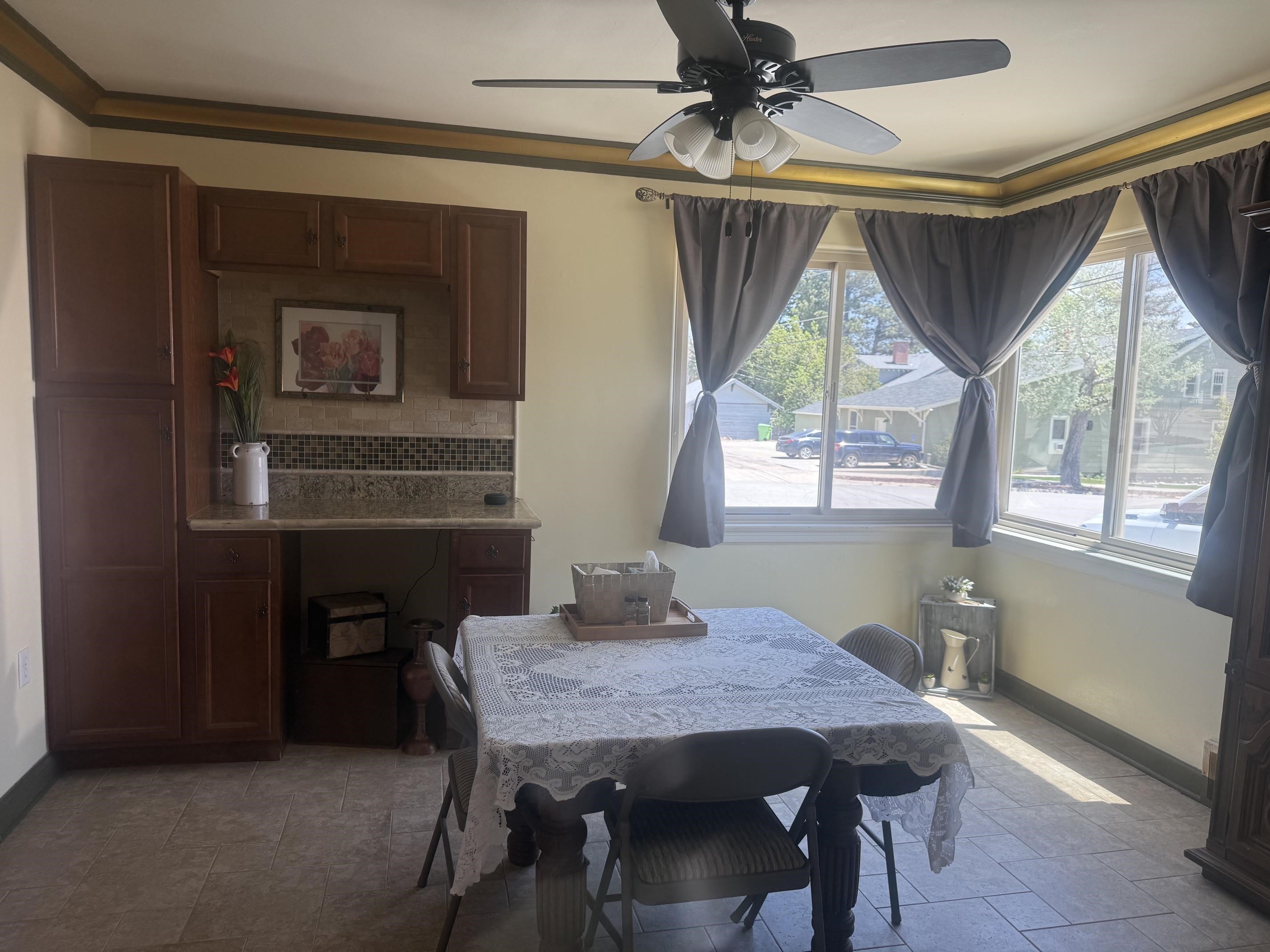 616 8th Street Rawlins, WY 82301 - Photo 10 of 48