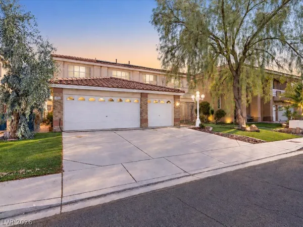 $675,000 | 1465 Falling Snow Avenue, Las Vegas, NV 89183