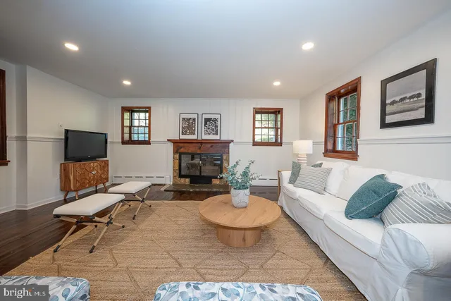 $850,000 | 875 Old State Road, Berwyn, PA 19312