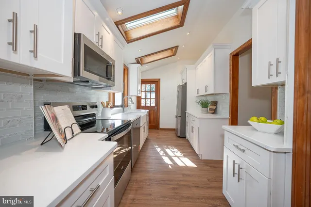 $850,000 | 875 Old State Road, Berwyn, PA 19312