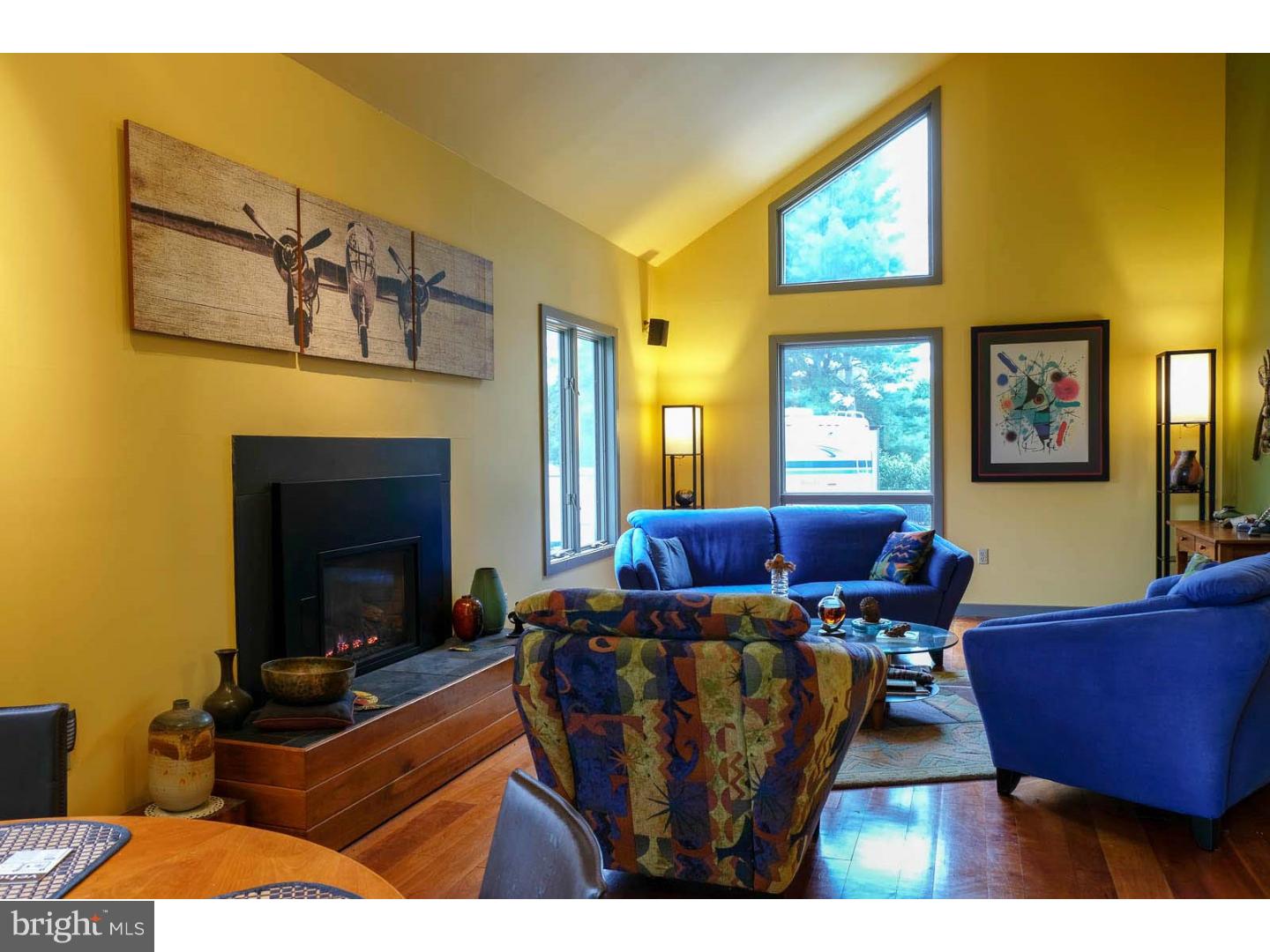 2735 Conestoga Road Chester Springs, PA 19425 - Photo 9 of 25 Living Room