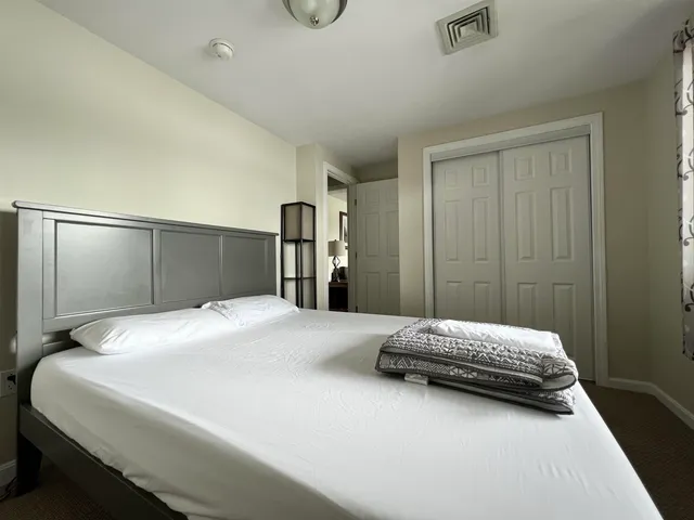 $2,300 | 1011 Laconia Road, Unit 4, Tilton, NH 03276