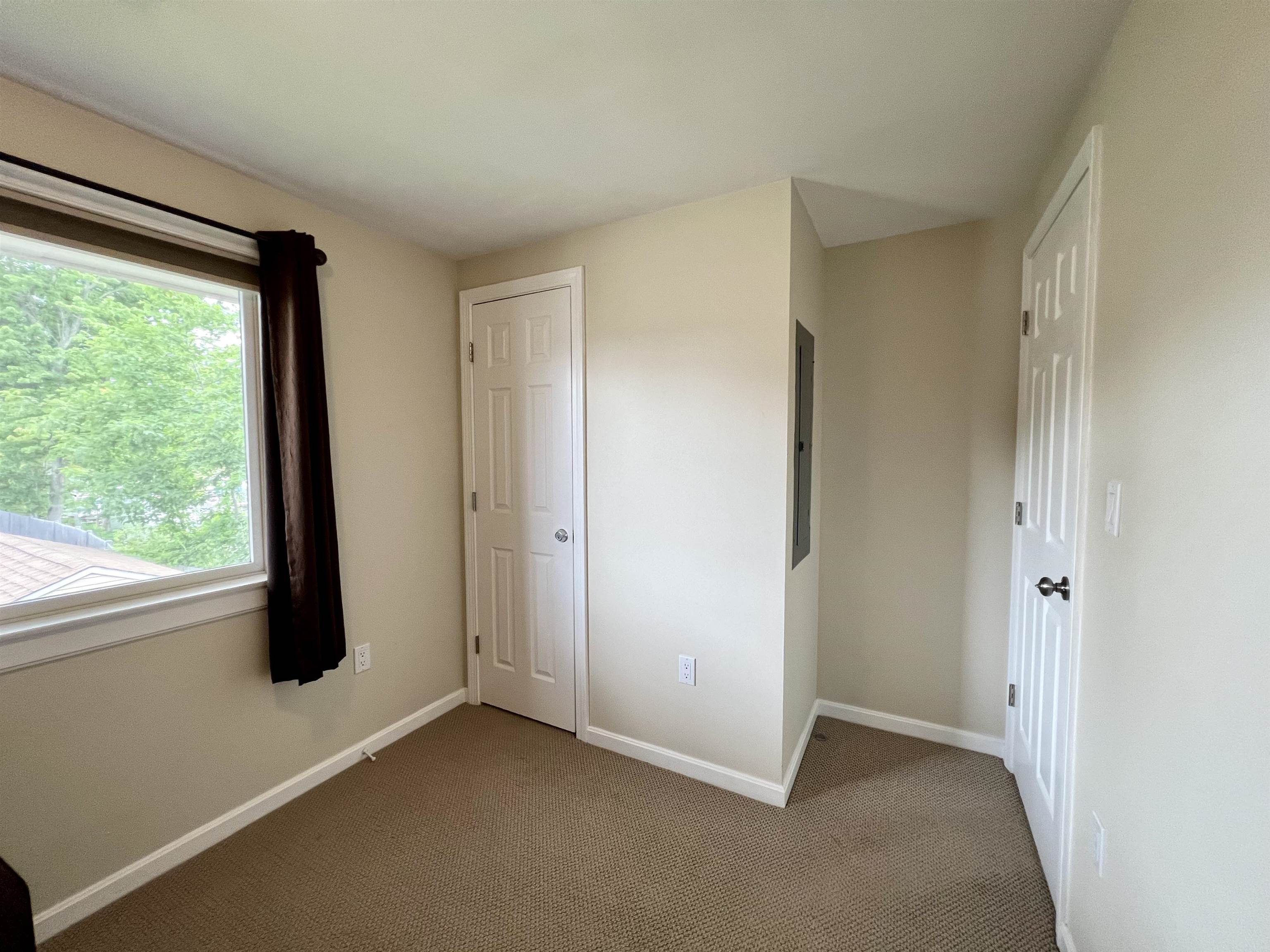 1011 Laconia Road, Unit 4 Tilton, NH 03276 - Photo 14 of 24