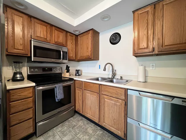 $2,300 | 1011 Laconia Road, Unit 4, Tilton, NH 03276