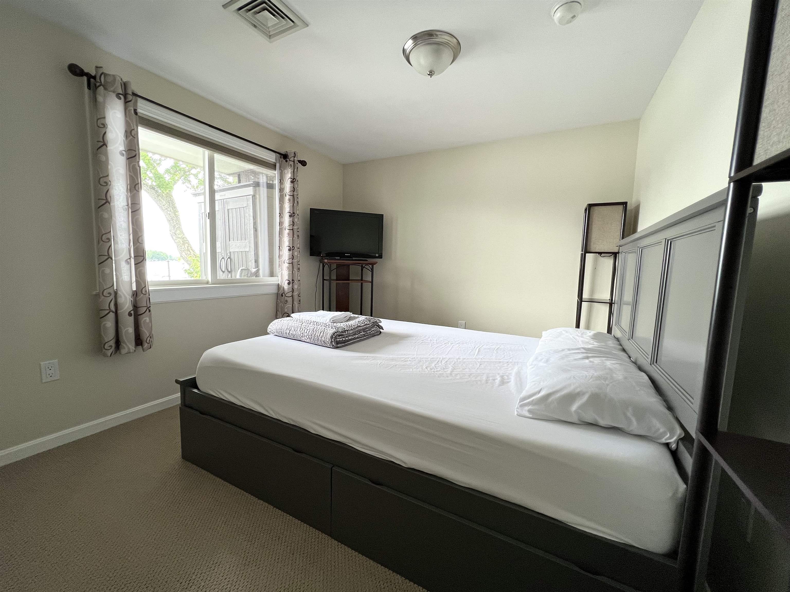 1011 Laconia Road, Unit 4 Tilton, NH 03276 - Photo 10 of 24