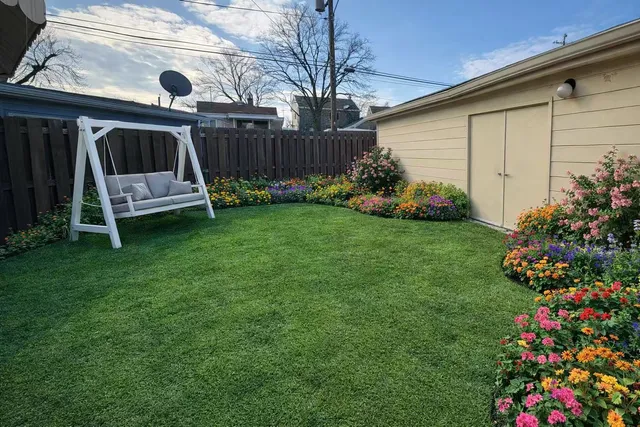 $489,000 | 1740 North 74th Avenue, Elmwood Park, IL 60707