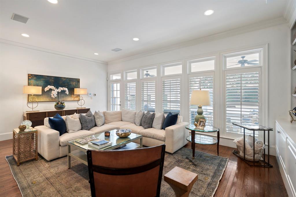 6936 Pasadena Avenue Dallas, TX 75214 - Photo 8 of 39 a living room with furniture and a large window