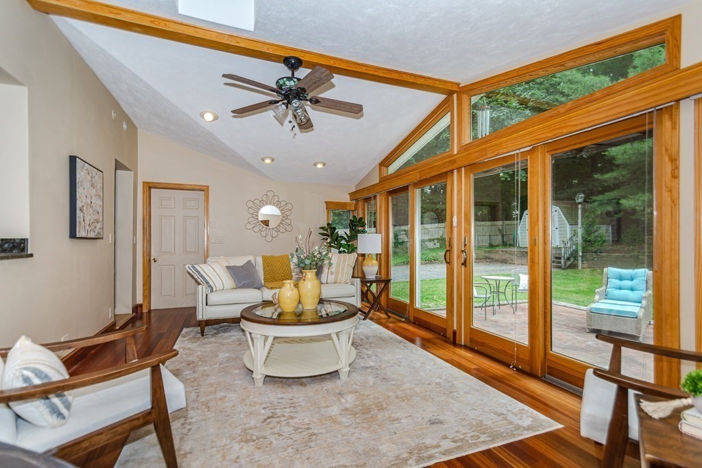 7 Homestead Road Lynnfield, MA 01940 - Photo 13 of 29 Gallery Image 13