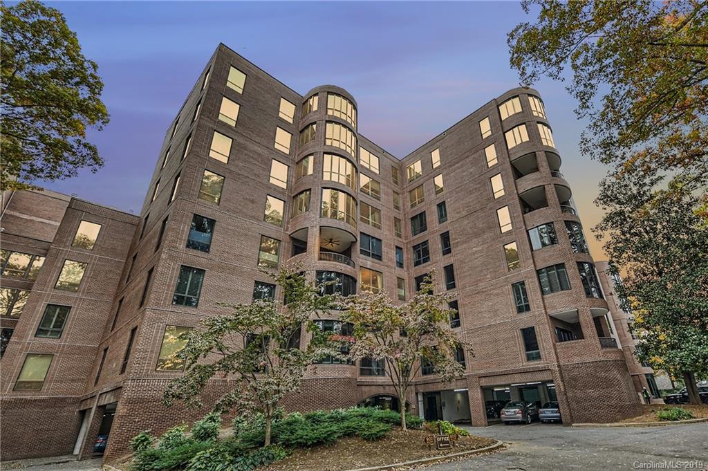 948 Cherokee Road, Unit F4 Charlotte, NC 28207 - Photo 1 of 30 Gallery Image 1