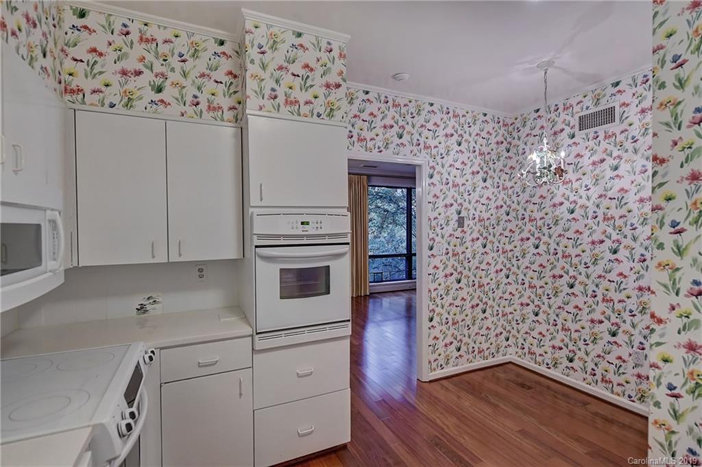 948 Cherokee Road, Unit F4 Charlotte, NC 28207 - Photo 20 of 30 Gallery Image 20