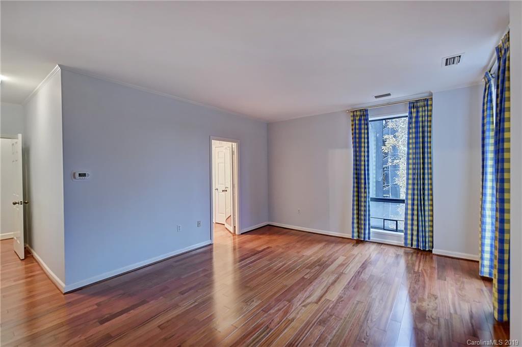 948 Cherokee Road, Unit F4 Charlotte, NC 28207 - Photo 21 of 30 Gallery Image 21