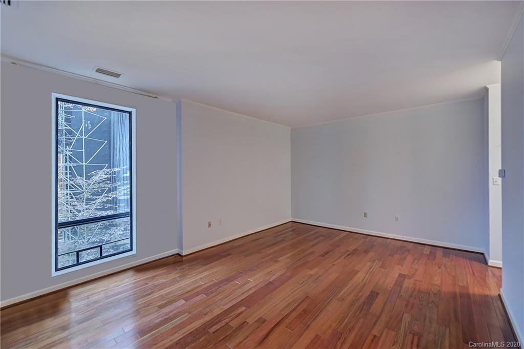 948 Cherokee Road, Unit F4 Charlotte, NC 28207 - Photo 23 of 30 Gallery Image 23