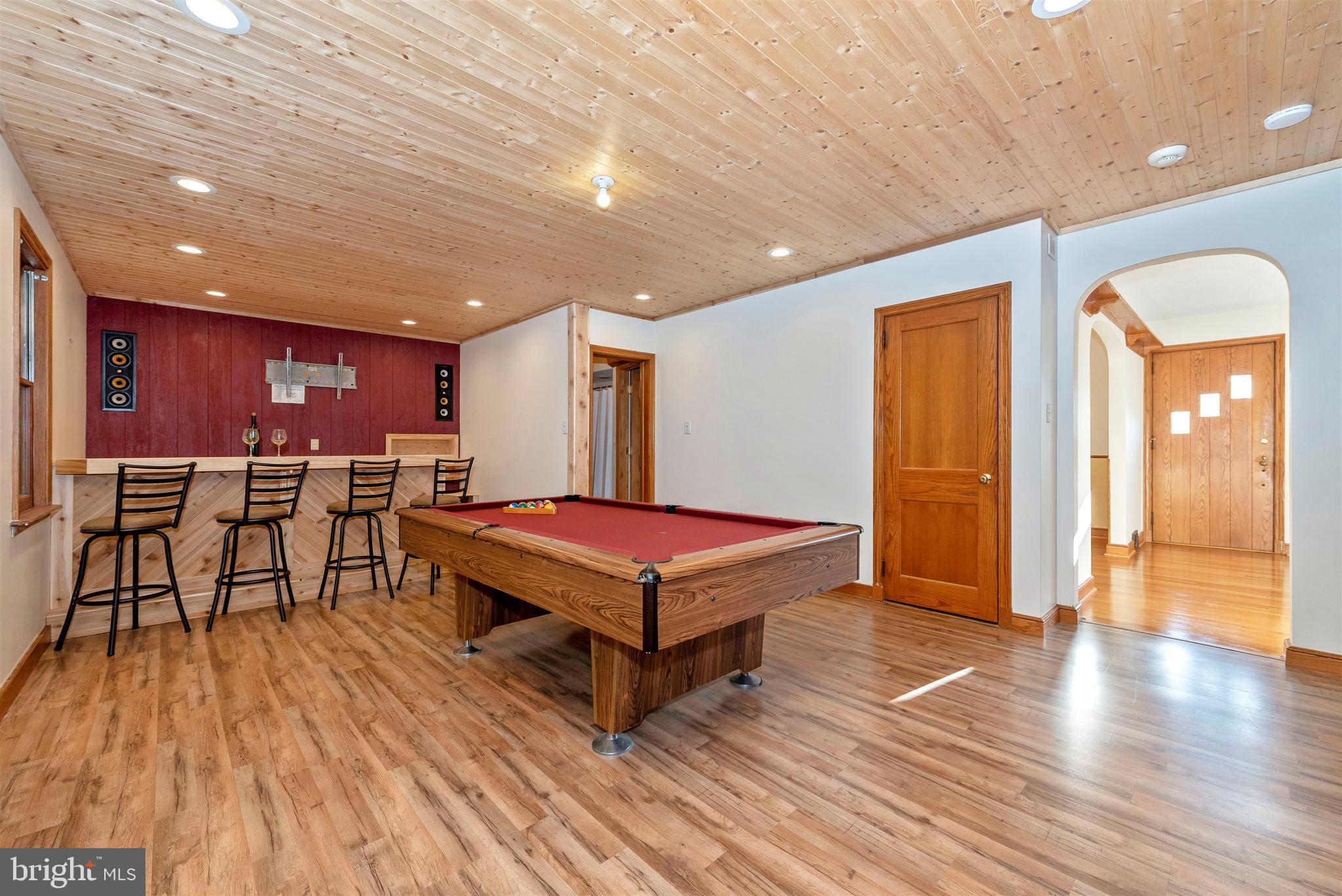 12013 Wolfsville Road Smithsburg, MD 21783 - Photo 25 of 55 Game Room with Bar