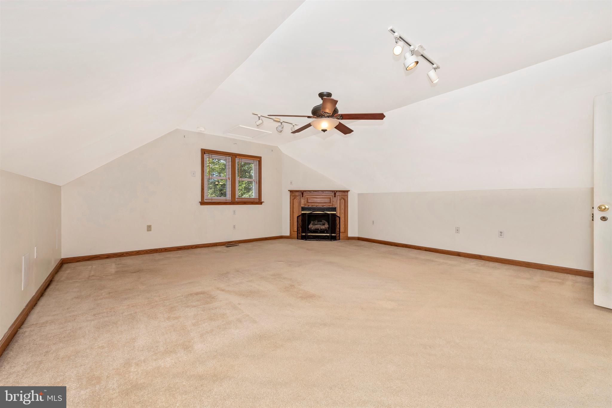 12013 Wolfsville Road Smithsburg, MD 21783 - Photo 33 of 55 Second Floor Bedroom