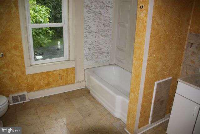 1910 Spring Road Carlisle, PA 17013 - Photo 10 of 16 Gallery Image 10