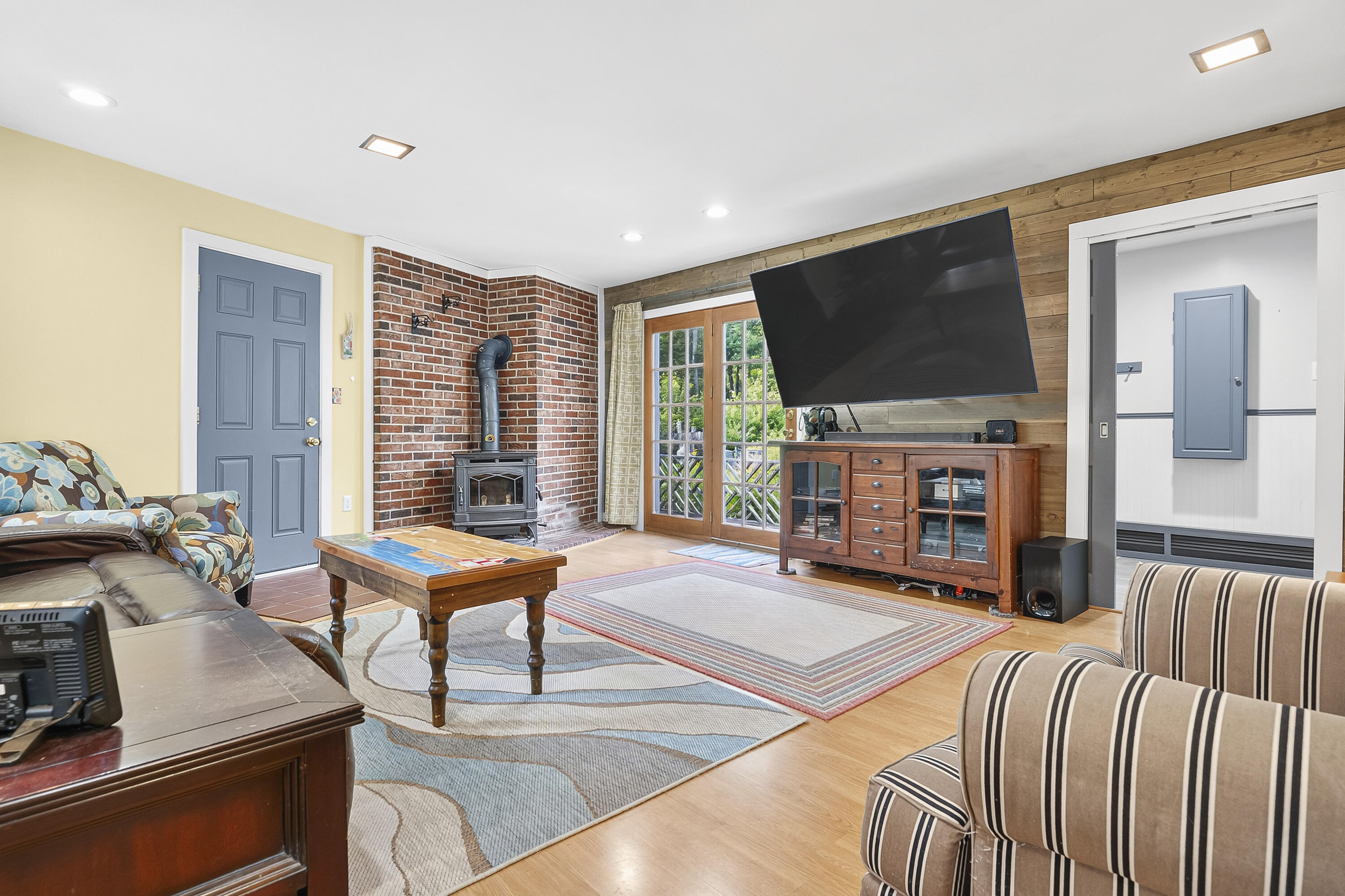 19 Oak Ridge Drive Wiscasset, ME 04578 - Photo 9 of 66 19 Oak Ridge Dr_129