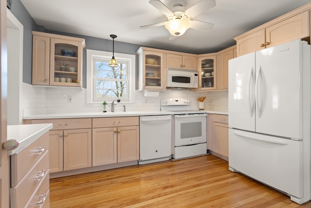 59 Main Street Westford, MA 01886 - Photo 14 of 29