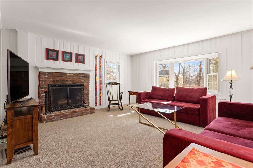 59 Main Street Westford, MA 01886 - Photo 16 of 29