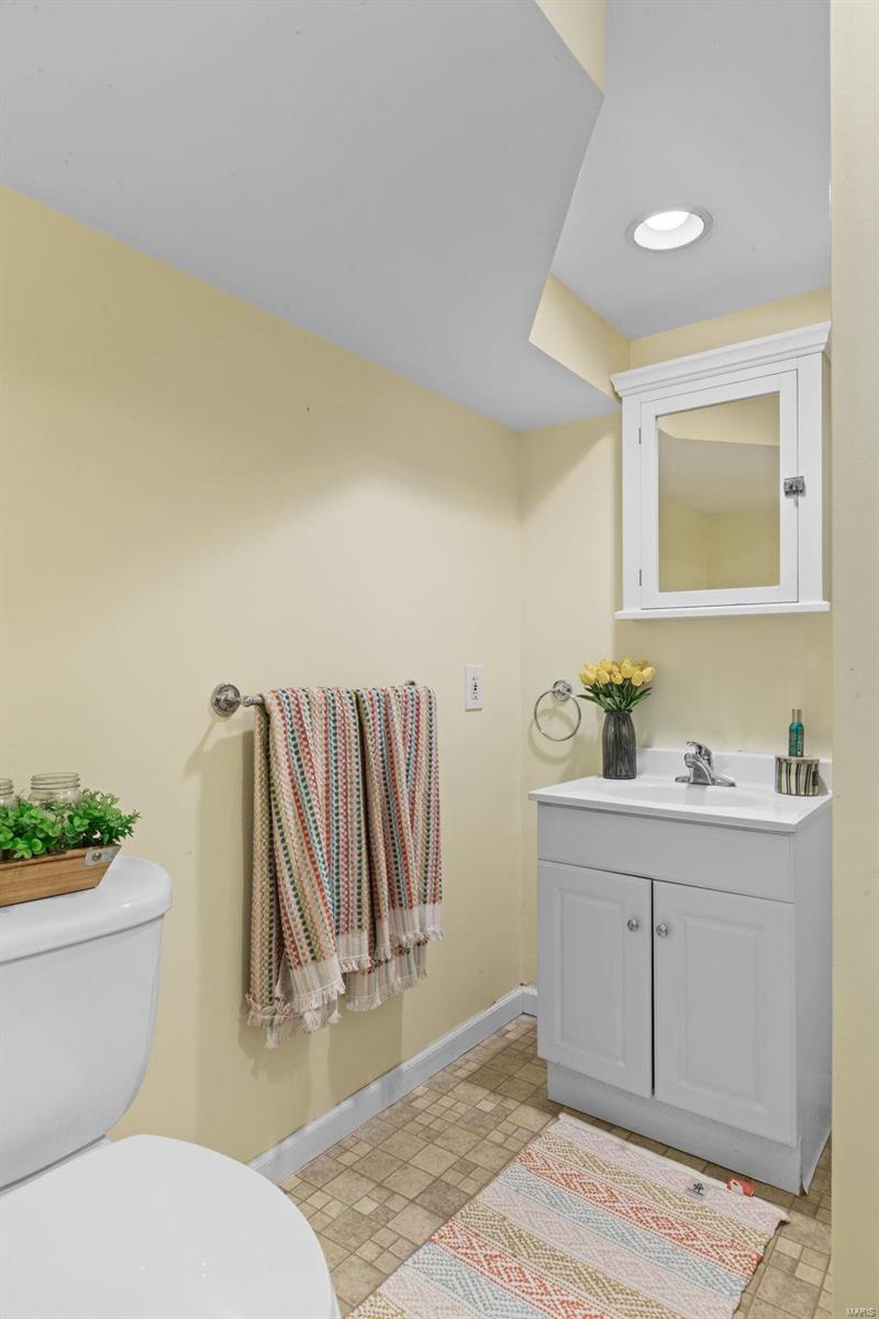 5320 Robert Avenue St. Louis, MO 63109 - Photo 27 of 36