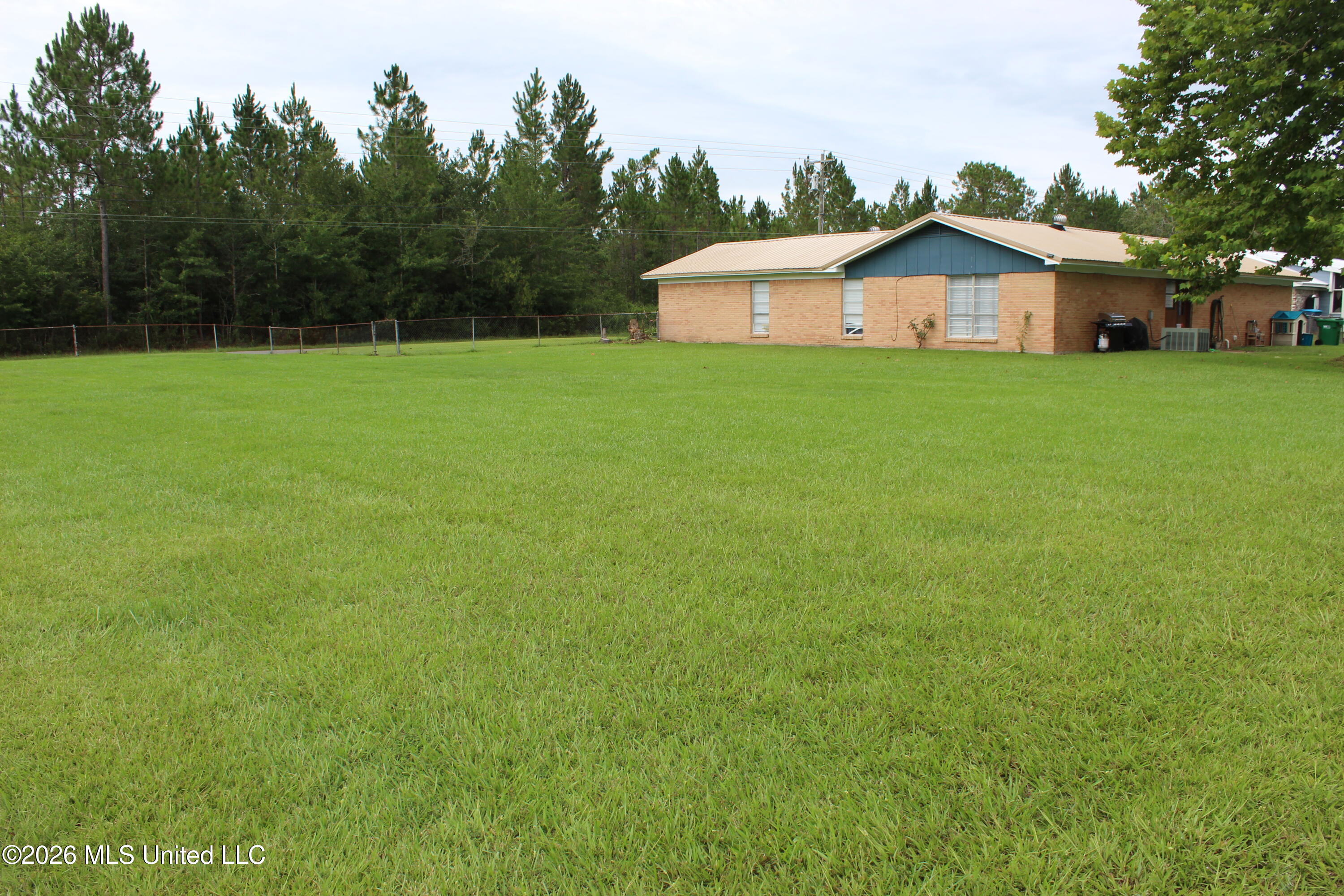 8517 Greenfields Road Moss Point, MS 39562 - Photo 25 of 53 IMG_1257