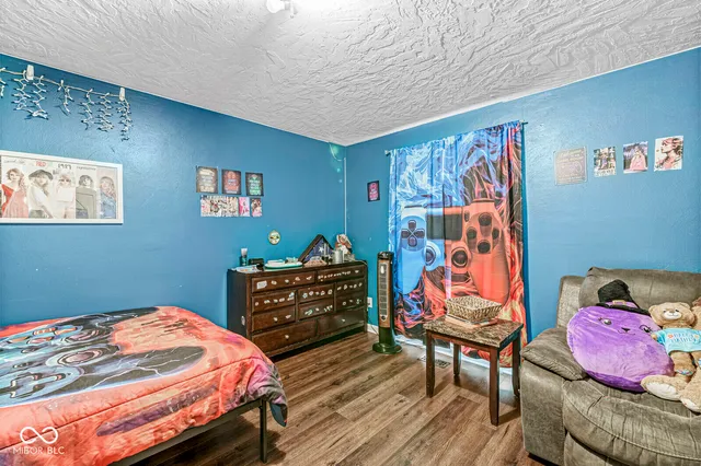 $309,000 | 807 Oak Court, Greenfield, IN 46140