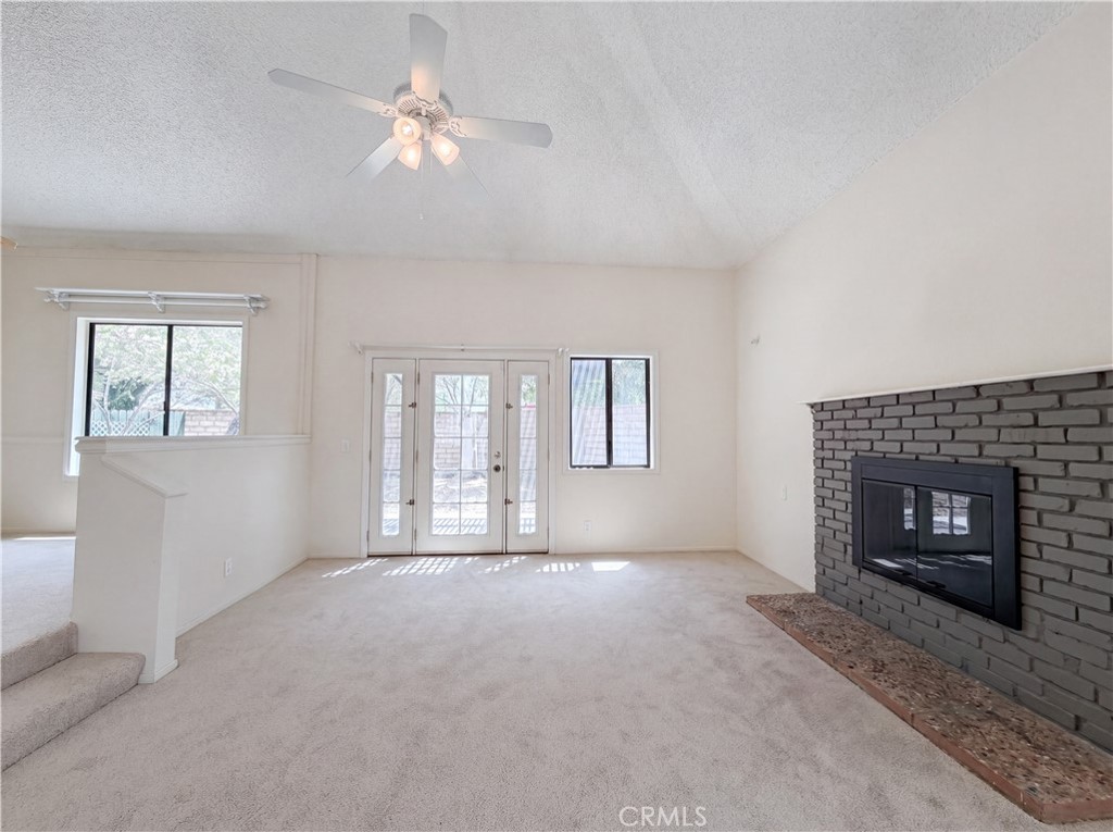 441 Tepatitlan Court Ridgecrest, CA 93555 - Photo 3 of 27
