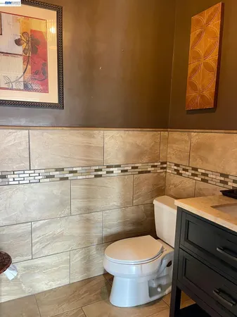 $3,995 | 22622 Mission Boulevard, Hayward, CA 94541