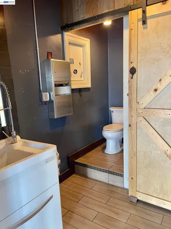 $3,995 | 22622 Mission Boulevard, Hayward, CA 94541