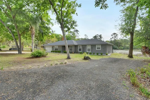 $329,900 | 43746 Sunset Drive, Paisley, FL 32767