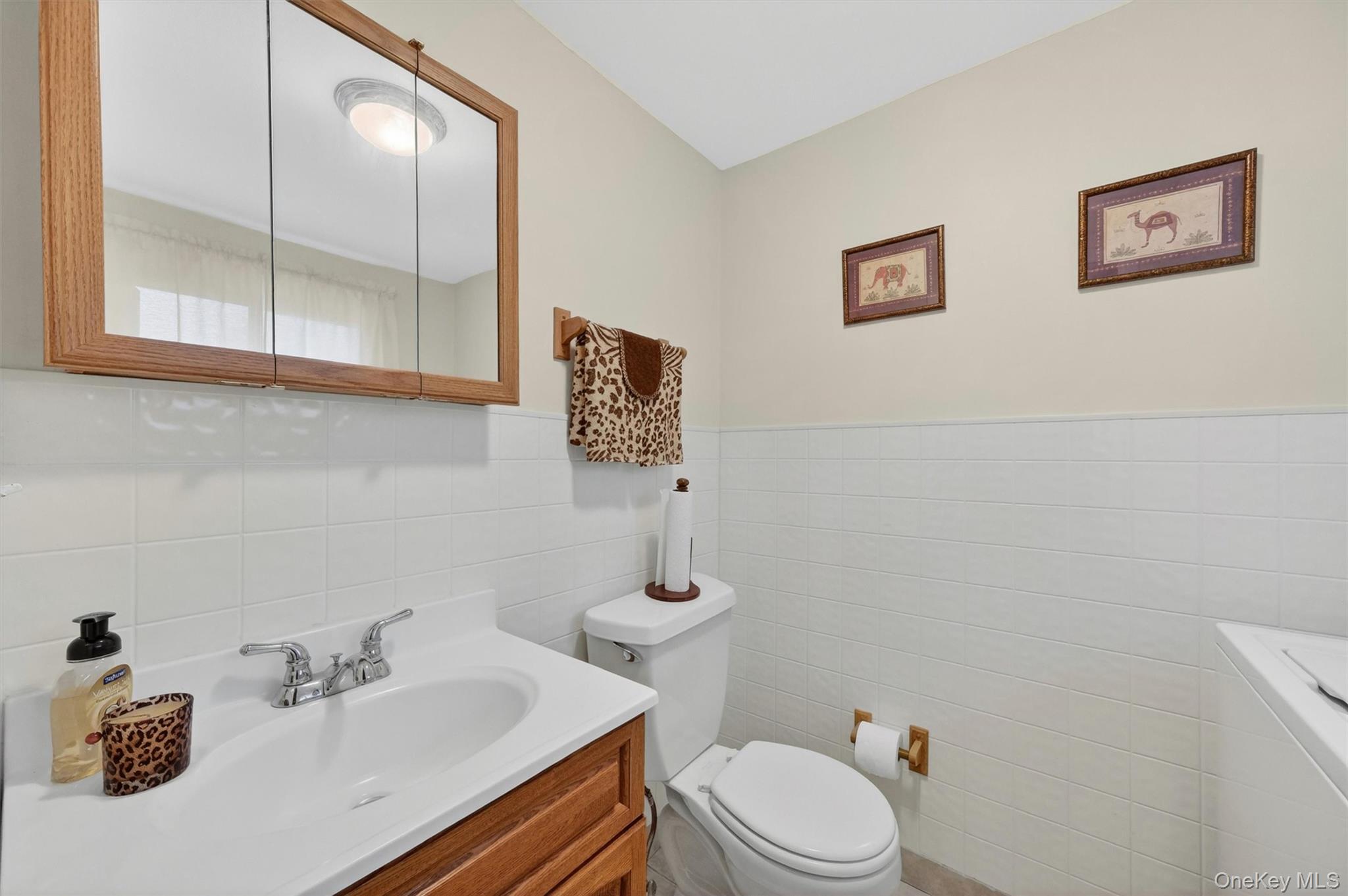 1 Rockledge Road Poughkeepsie, NY 12601 - Photo 24 of 36 Hall bath with updated tile, fixtures and vanity