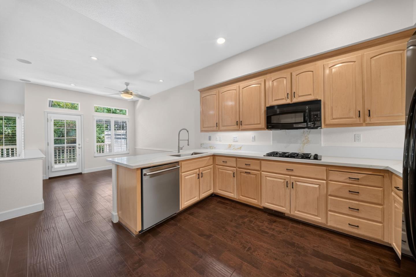 8718 McCarty Ranch Drive San Jose, CA 95135 - Photo 17 of 63