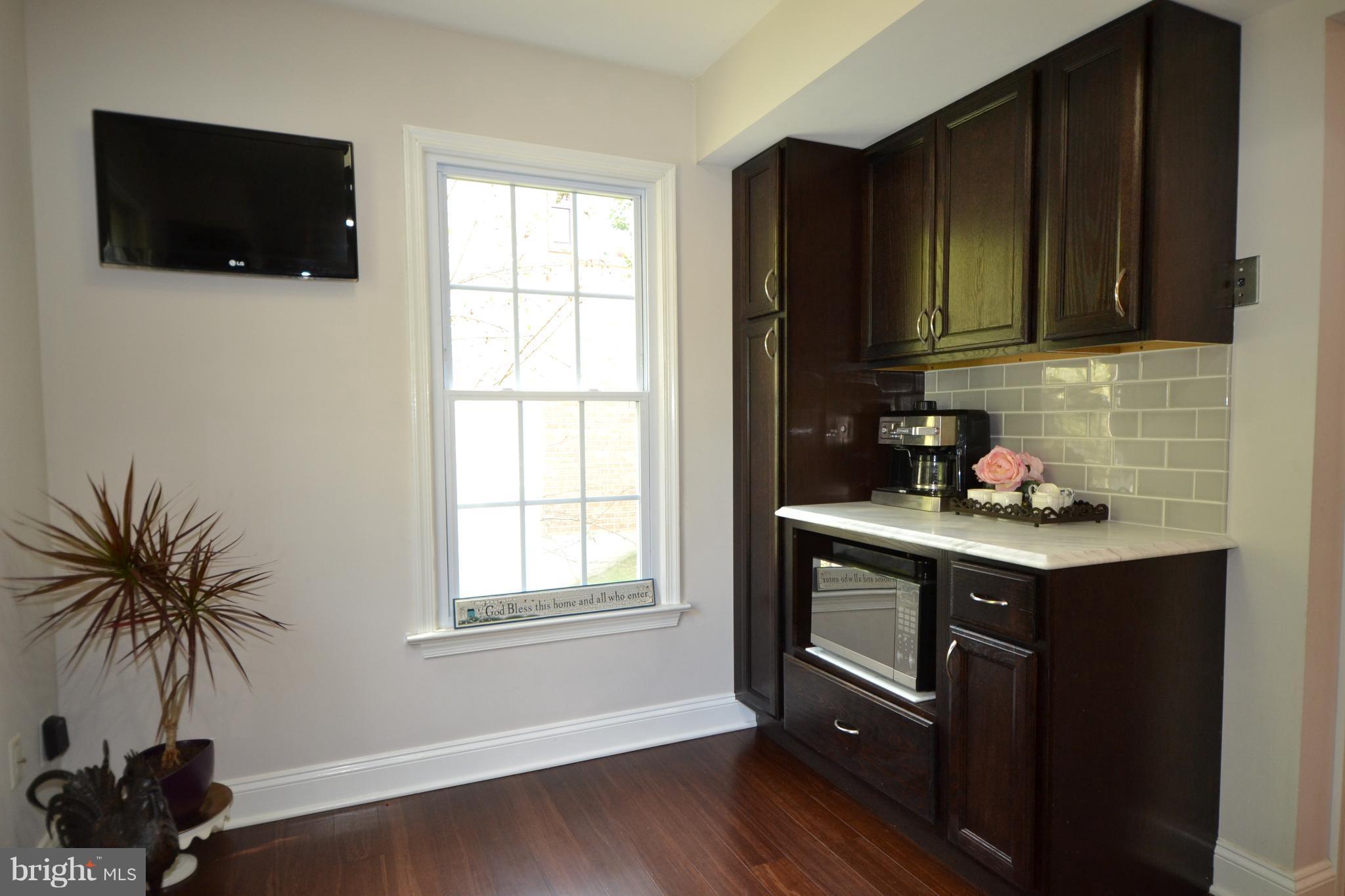 8570 Chester Grove Court Springfield, VA 22153 - Photo 14 of 25 Kitchen