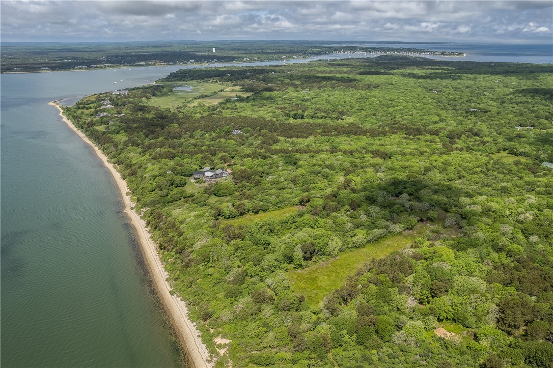 37 Jeremiah Road Edgartown, MA 02539 - Photo 11 of 37