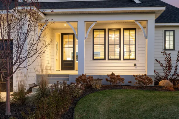 $1,225,000 | 16717 47th Place North, Plymouth, MN 55446