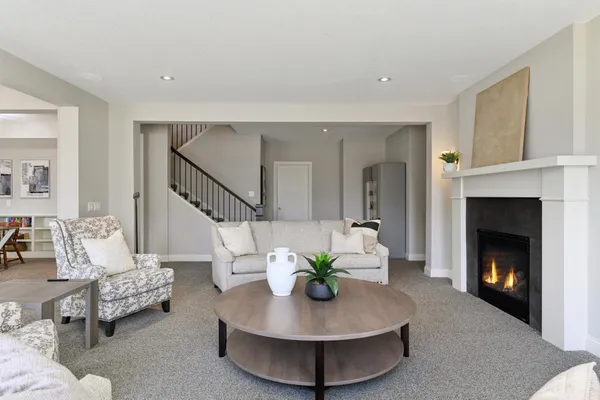 $1,225,000 | 16717 47th Place North, Plymouth, MN 55446