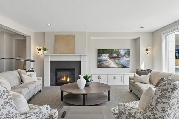 $1,225,000 | 16717 47th Place North, Plymouth, MN 55446