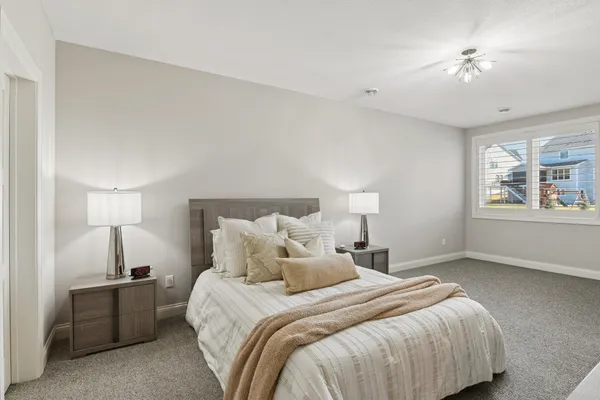 $1,225,000 | 16717 47th Place North, Plymouth, MN 55446