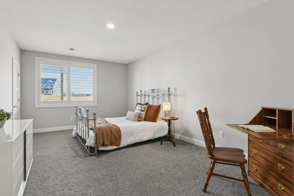 $1,225,000 | 16717 47th Place North, Plymouth, MN 55446