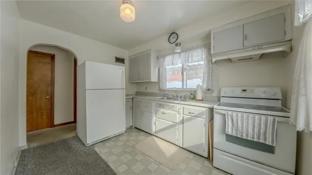 $124,900 | 1203 Vine Street, West Newton, PA 15089