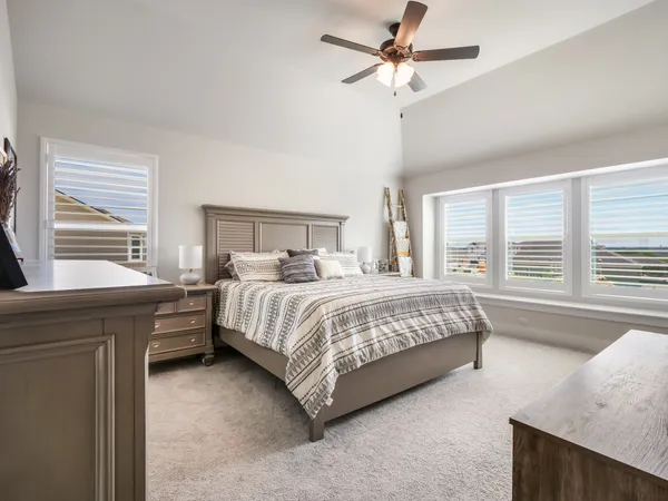 $2,200 | 129 Broken Oak Drive, Liberty Hill, TX 78642