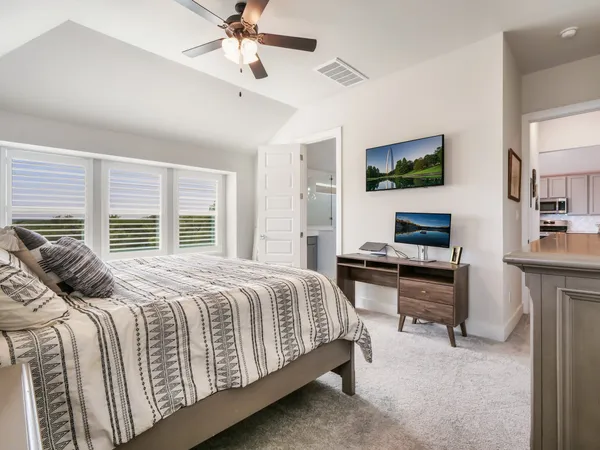 $2,200 | 129 Broken Oak Drive, Liberty Hill, TX 78642