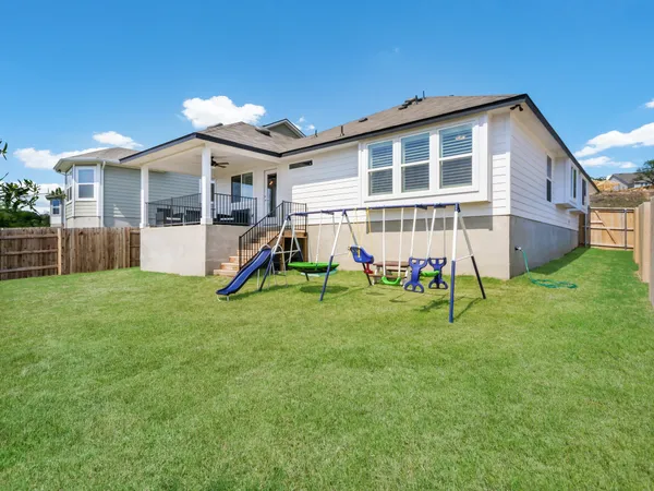 $2,200 | 129 Broken Oak Drive, Liberty Hill, TX 78642