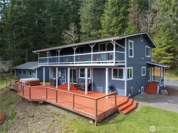 $815,000 | 50 Northeast Alta Vista Drive, Belfair, WA 98528