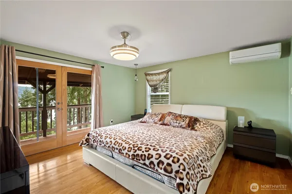 $815,000 | 50 Northeast Alta Vista Drive, Belfair, WA 98528