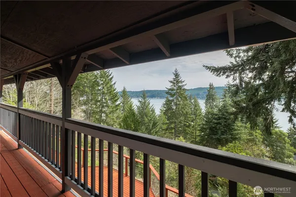 $815,000 | 50 Northeast Alta Vista Drive, Belfair, WA 98528