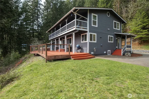 $815,000 | 50 Northeast Alta Vista Drive, Belfair, WA 98528