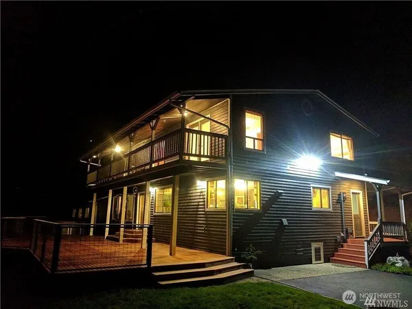 $815,000 | 50 Northeast Alta Vista Drive, Belfair, WA 98528